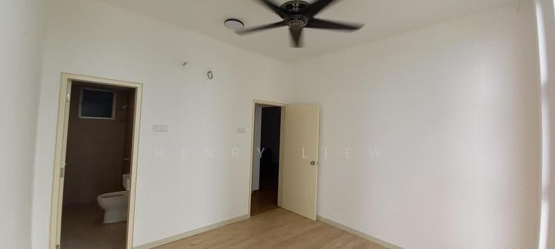 Condominium for Sale at Lakefront Residence - Henry Liew - Bathroom - PropertyGuru.com.my