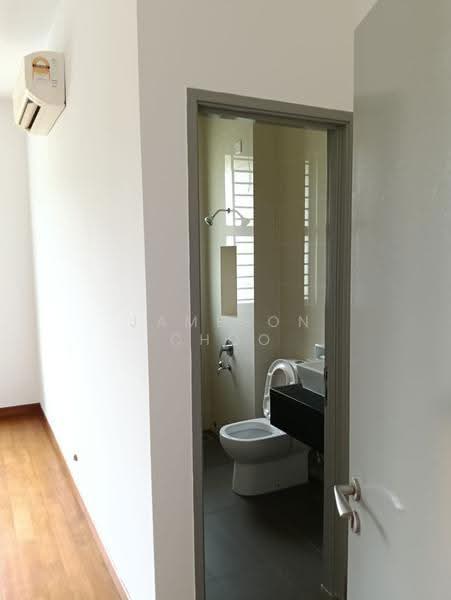 Semi-Detached House for Sale in Taman Nusa Idaman (Iskandar Puteri (Nusajaya)) - Jameson Choo - Bathroom - PropertyGuru.com.my