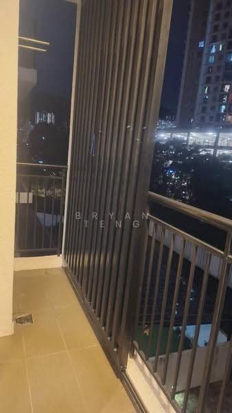 Kondominium untuk Dijual di Skycube - Bryan Teng - Balcony - PropertyGuru.com.my
