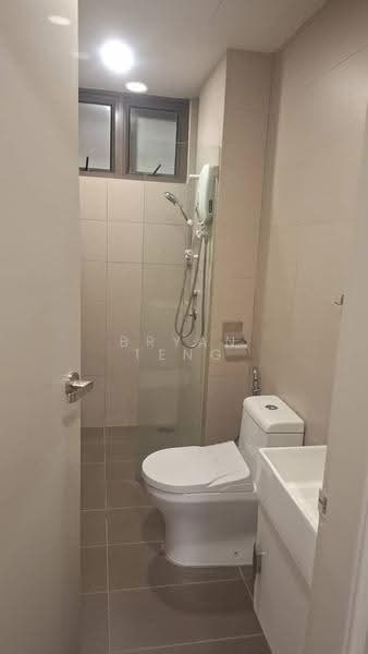 Kondominium untuk Dijual di Skycube - Bryan Teng - Bathroom - PropertyGuru.com.my
