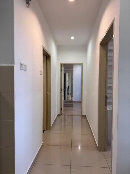 Kediaman Servis untuk Dijual di Encorp Marina - Jun Xiong Tan - Corridor - PropertyGuru.com.my