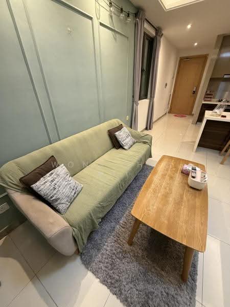 Kediaman Servis untuk Disewa di R&F Princess Cove Phase 1 - Wong Shau Wei - Living Room - PropertyGuru.com.my