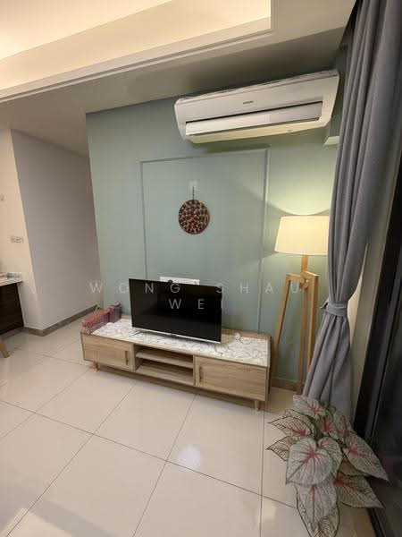 Kediaman Servis untuk Disewa di R&F Princess Cove Phase 1 - Wong Shau Wei - Living Room - PropertyGuru.com.my