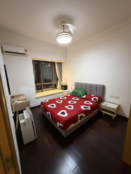 Kediaman Servis untuk Disewa di R&F Princess Cove Phase 1 - Wong Shau Wei - Bedroom - PropertyGuru.com.my