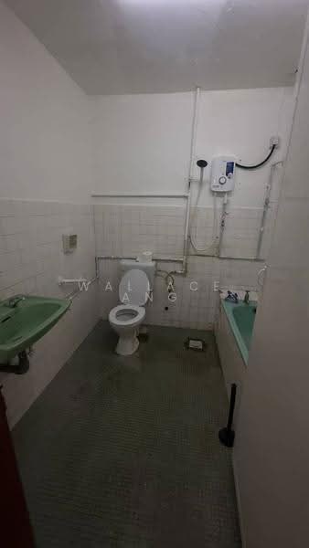 2-storey Terraced House for Sale in Taman Tasek (Johor Bahru) - Wallace Ang - Bathroom - PropertyGuru.com.my