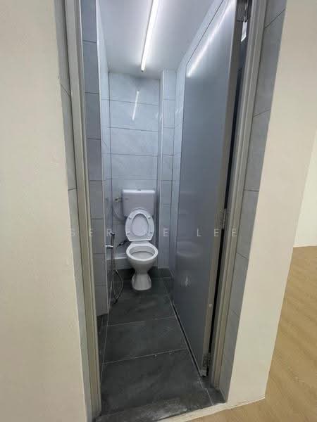 Office for Rent in Kampung Pasir Putih (Pasir Gudang) - Serene Lee - Bathroom - PropertyGuru.com.my