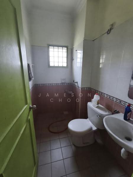 2-storey Terraced House for Sale in Taman Impian Emas (Skudai) - Jameson Choo - Bathroom - PropertyGuru.com.my
