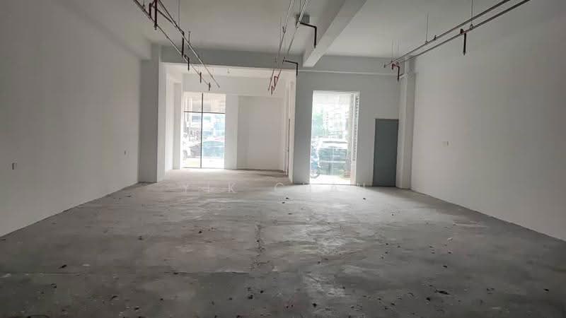 Shop / Office for Sale in Bandar Puteri Puchong (Puchong) - Yik Chan - Interior - PropertyGuru.com.my