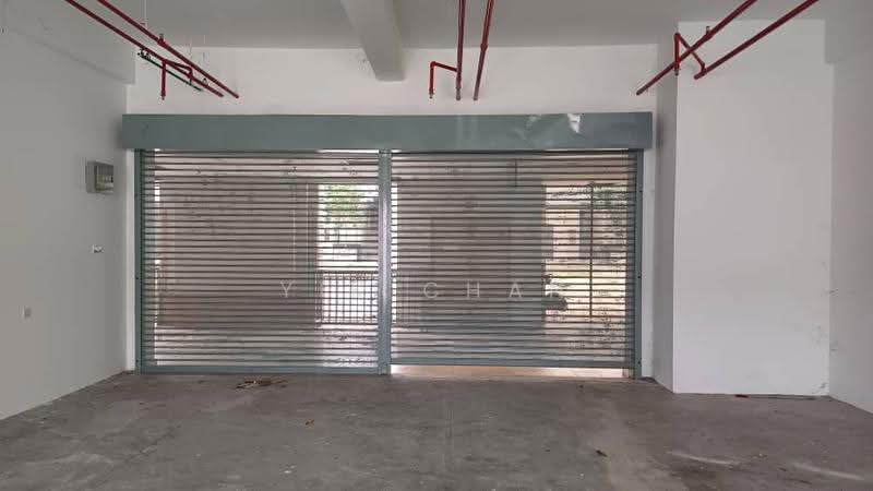 Shop / Office for Sale in Bandar Puteri Puchong (Puchong) - Yik Chan - Back Entrance - PropertyGuru.com.my