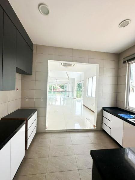 Bungalow House untuk Disewa di Senibong Cove (Masai) - Stella Chia - Kitchen - PropertyGuru.com.my
