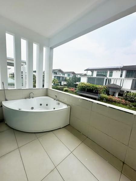 Bungalow House untuk Disewa di Senibong Cove (Masai) - Stella Chia - Balcony - PropertyGuru.com.my