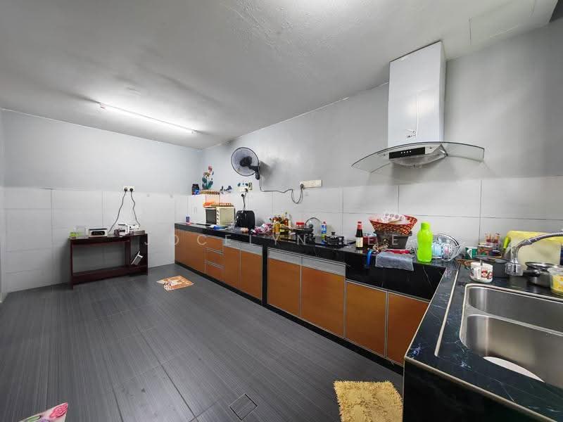 2-storey Terraced House for Sale in Taman Molek (Johor Bahru) - Jocelyn Lee - PropertyGuru.com.my