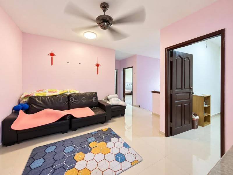 2-storey Terraced House for Sale in Taman Molek (Johor Bahru) - Jocelyn Lee - PropertyGuru.com.my