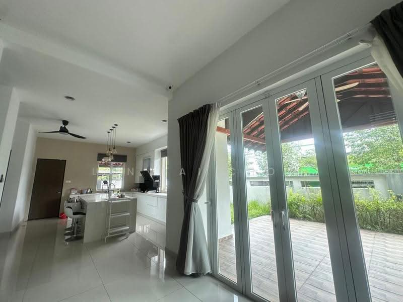 Bungalow House for Sale in Kluang (Johor) - Lan Tai Chow - Kitchen - PropertyGuru.com.my