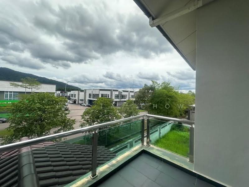 Bungalow House for Sale in Kluang (Johor) - Lan Tai Chow - Balcony - PropertyGuru.com.my