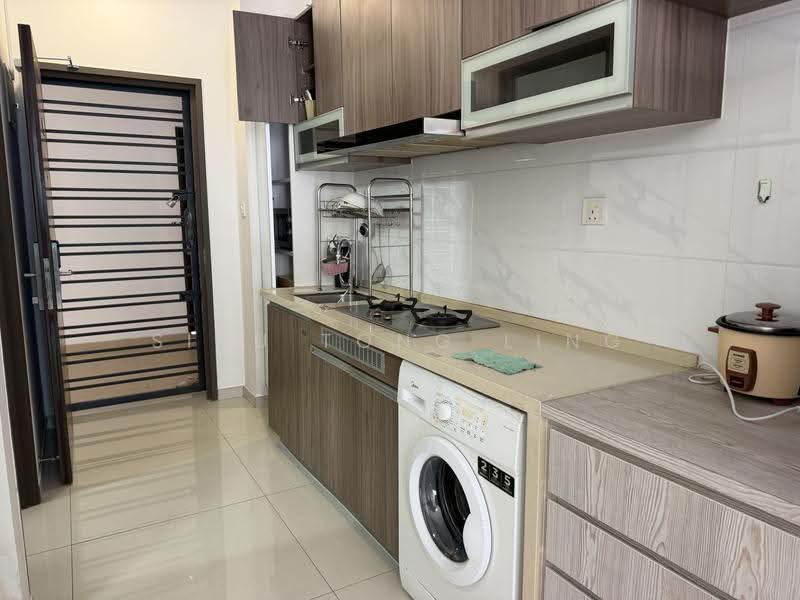 Kediaman Servis untuk Dijual di Country Garden Central Park - Siau Tong Ling - Kitchen - PropertyGuru.com.my