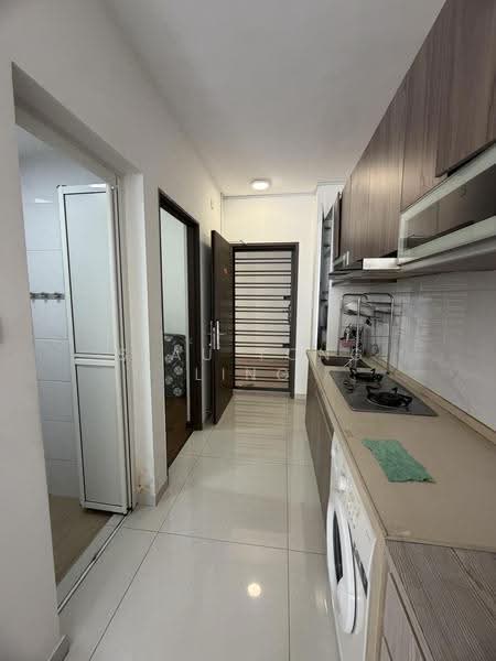 Kediaman Servis untuk Dijual di Country Garden Central Park - Siau Tong Ling - Kitchen - PropertyGuru.com.my