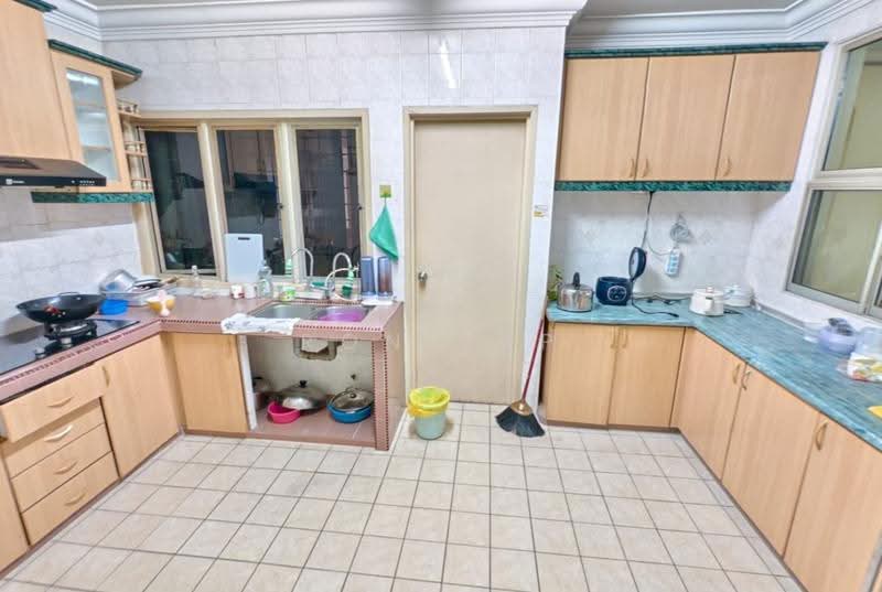 Pangsapuri untuk Dijual di Sri Intan 2 - Ron Yap - Kitchen - PropertyGuru.com.my