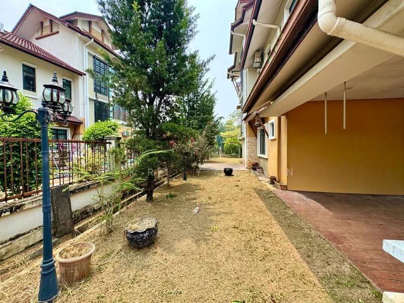 Rumah Berkembar untuk Dijual di Puncak Bangi (Bandar Baru Bangi) - Fikri Yasmin - Exterior - PropertyGuru.com.my