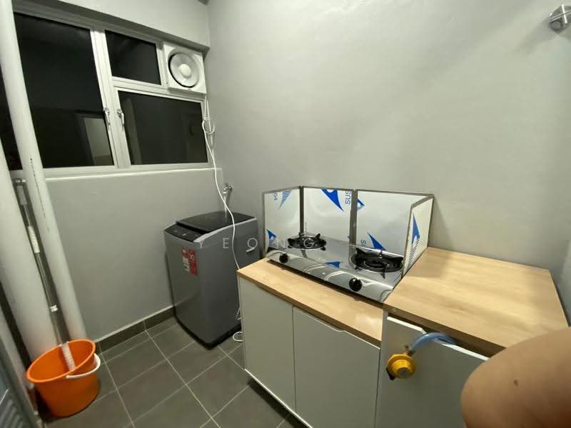 Condominium for Rent at Lakefront Residence - Yeong . - Kitchen - PropertyGuru.com.my