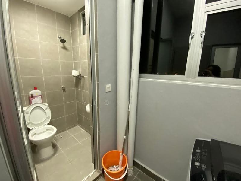 Condominium for Rent at Lakefront Residence - Yeong . - Bathroom - PropertyGuru.com.my