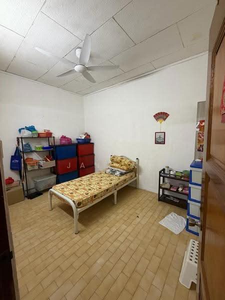 1-storey Terraced House for Sale in Taman Sri Rambai (Bukit Mertajam) - Jane Ng - Bedroom - PropertyGuru.com.my