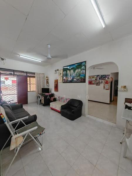 Rumah Teres 1-Tingkat untuk Dijual di Taman Sri Rambai (Bukit Mertajam) - Jane Ng - Living Room - PropertyGuru.com.my