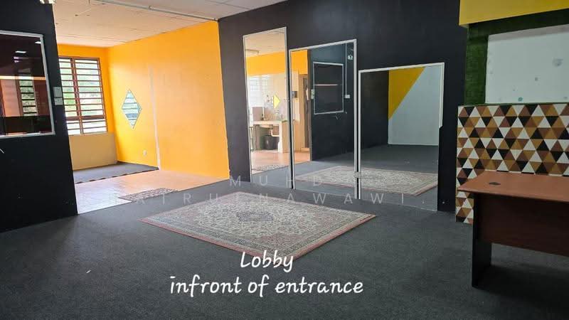 Shop for Sale in Saujana Utama (Selangor) - Muhd Khairulnawawi Kamaruddin - Lobby - PropertyGuru.com.my