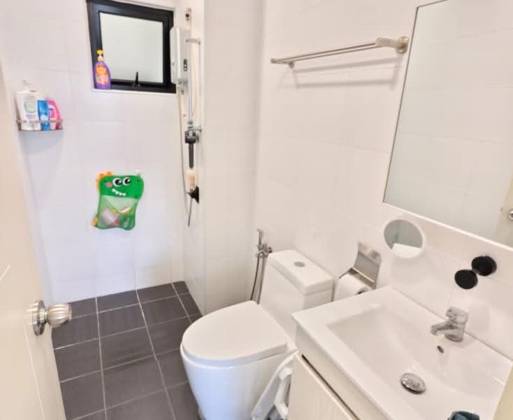 Service Residence for Sale at VIM 3 @ Desa Park North - Ron Yap - Bathroom - PropertyGuru.com.my
