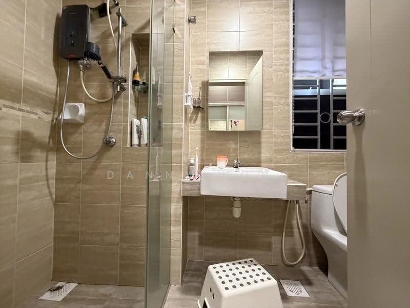2-storey Terraced House for Rent in Bandar Seri Coalfields (Sungai Buloh) - Danny Wong - Bathroom - PropertyGuru.com.my