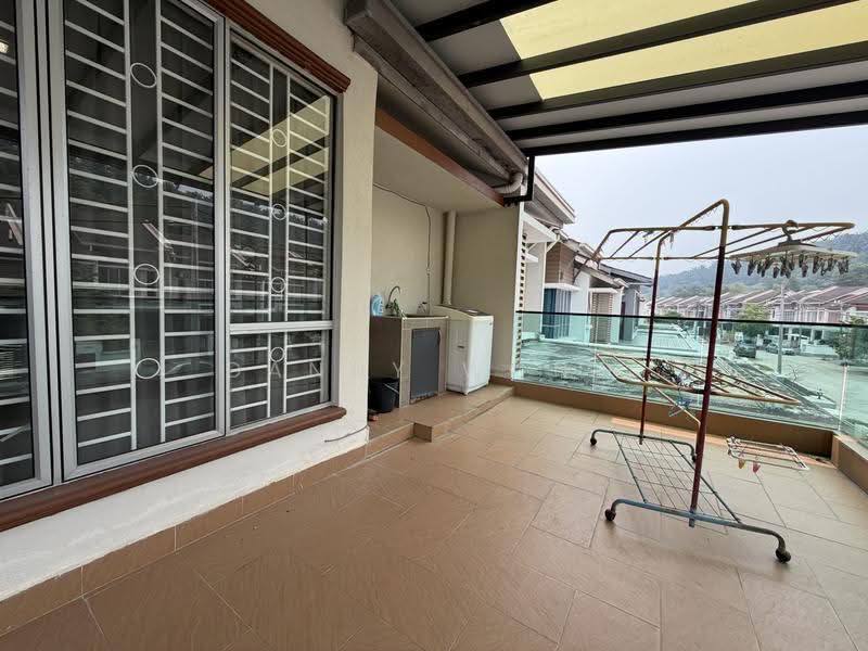 2-storey Terraced House for Rent in Bandar Seri Coalfields (Sungai Buloh) - Danny Wong - Balcony - PropertyGuru.com.my