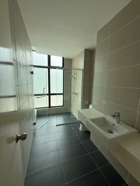 Condominium for Sale at Brezza Hill - Levis Chan - Bathroom - PropertyGuru.com.my
