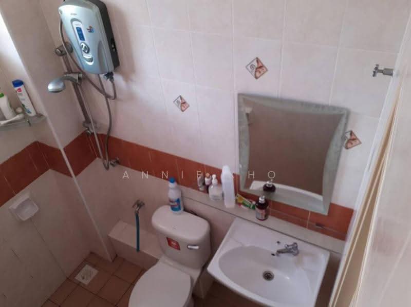 Rumah Teres 2-Tingkat untuk Disewa di Seksyen U13 (Setia Alam) - Annie Kho - Bathroom - PropertyGuru.com.my