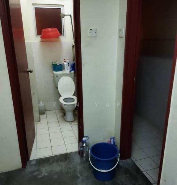 Pangsapuri untuk Dijual di Sri Ehsan - Ron Yap - Bathroom - PropertyGuru.com.my