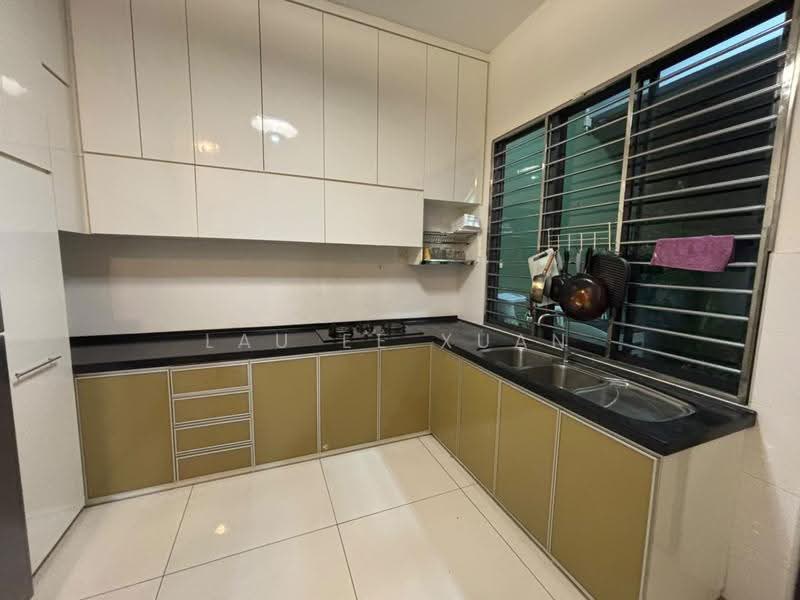 Rumah Berkembar untuk Disewa di Johor Bahru (Johor) - Lau Ee Xuan - Kitchen - PropertyGuru.com.my