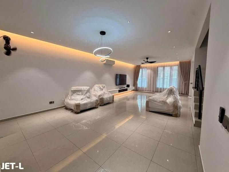 2-storey Terraced House for Sale in Setia Damai (Setia Alam) - Joanne Pua - Living Room - PropertyGuru.com.my