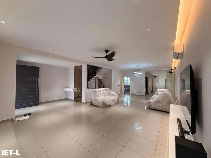 2-storey Terraced House for Sale in Setia Damai (Setia Alam) - Joanne Pua - Living Room - PropertyGuru.com.my