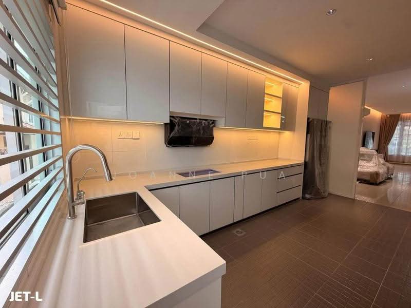 2-storey Terraced House for Sale in Setia Damai (Setia Alam) - Joanne Pua - Kitchen - PropertyGuru.com.my