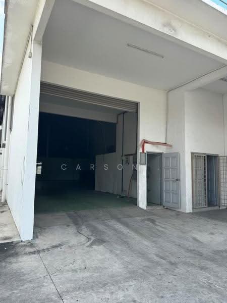 Semi-D Factory for Rent in Taman Kempas Utama (Tebrau) - Carson . - Exterior - PropertyGuru.com.my