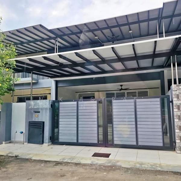2-storey Terraced House for Sale in Sungai Pelek (Selangor) - NIK ASYRAF NS - Exterior - PropertyGuru.com.my