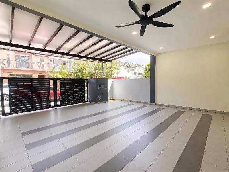 2-storey Terraced House for Sale in Sungai Pelek (Selangor) - NIK ASYRAF NS - Exterior - PropertyGuru.com.my