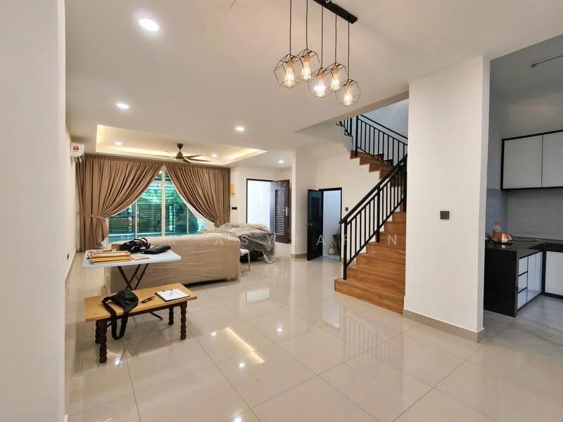 2-storey Terraced House for Sale in Sungai Pelek (Selangor) - NIK ASYRAF NS - Living Room - PropertyGuru.com.my