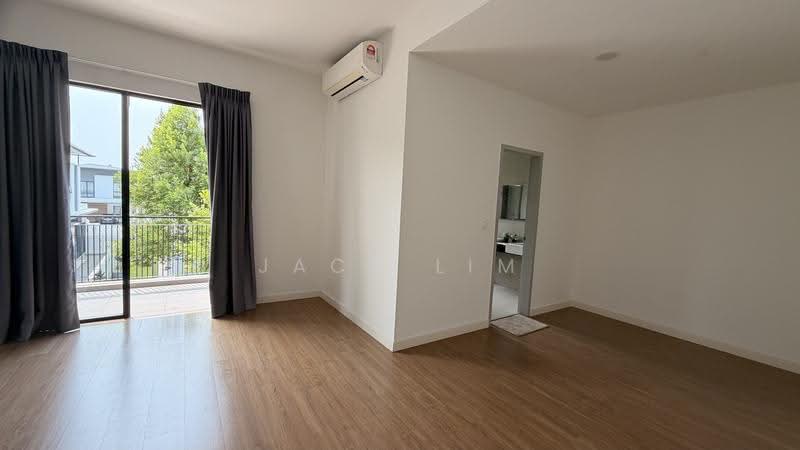 Semi-Detached House for Sale in Bandar Tropicana Aman (Telok Panglima Garang) - Jack Lim - Balcony - PropertyGuru.com.my