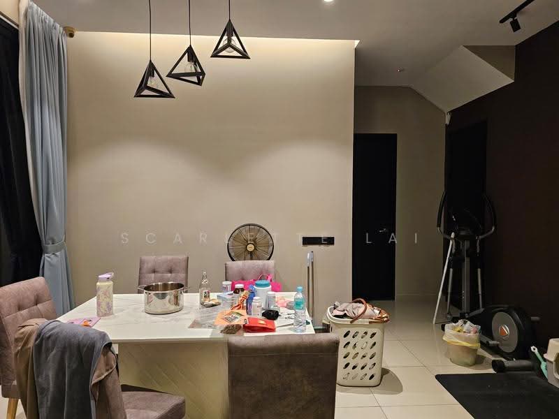 Rumah Kluster untuk Disewa di Kota Masai (Pasir Gudang) - Scarlette Lai - Dining Room - PropertyGuru.com.my
