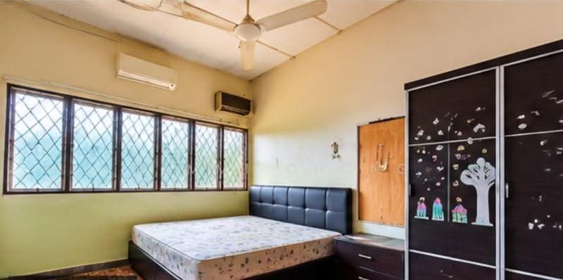 2-storey Terraced House for Sale in Taman Cempaka (Ampang) - Sammi Chong - Bedroom - PropertyGuru.com.my