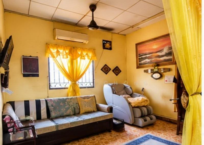2-storey Terraced House for Sale in Taman Cempaka (Ampang) - Sammi Chong - Living Room - PropertyGuru.com.my