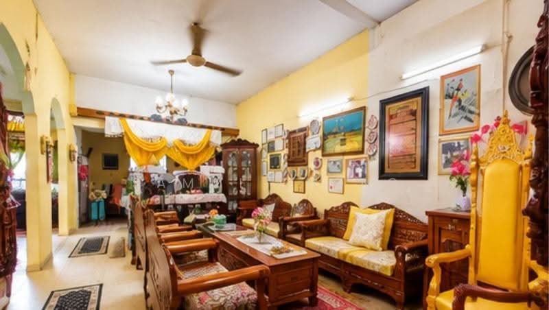 2-storey Terraced House for Sale in Taman Cempaka (Ampang) - Sammi Chong - Living Room - PropertyGuru.com.my