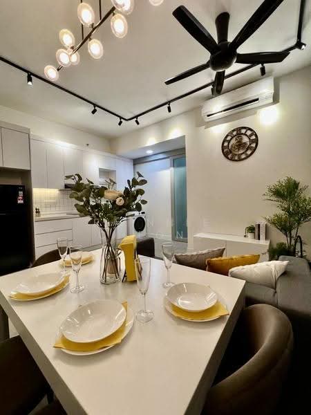 Kediaman Servis untuk Dijual di Union Suites - Rainnee Cheong - Dining Room - PropertyGuru.com.my