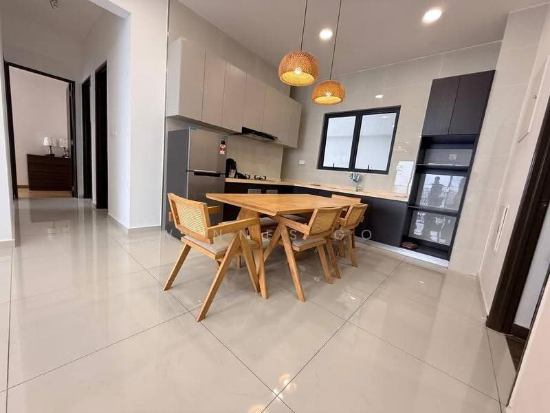 Condominium for Rent at Kings Bay @ Country Garden Danga Bay - Wennes Go - Kitchen - PropertyGuru.com.my