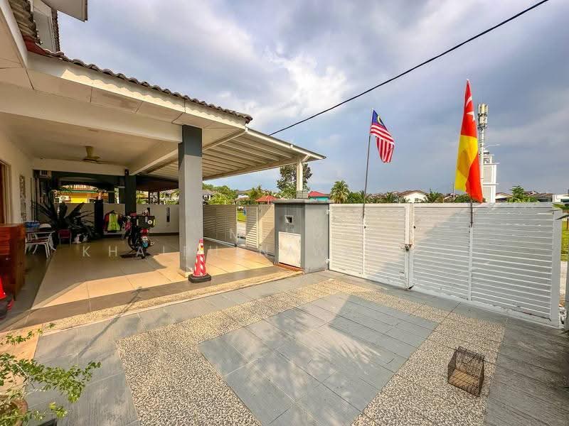 Semi-Detached House for Sale in Semenyih (Selangor) - Muhd Khairulnawawi Kamaruddin - Exterior - PropertyGuru.com.my
